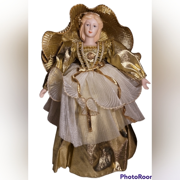 Golden Angel tree topper - Picture 1 of 3